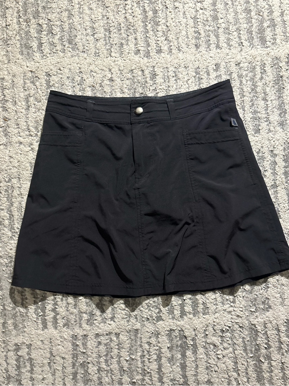 Ll bean black mini athletic skirt skort built in shorts size 6